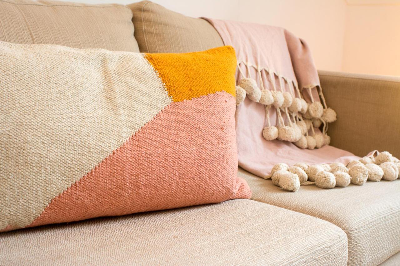 New Bright And Cozy In Graca Lisbon